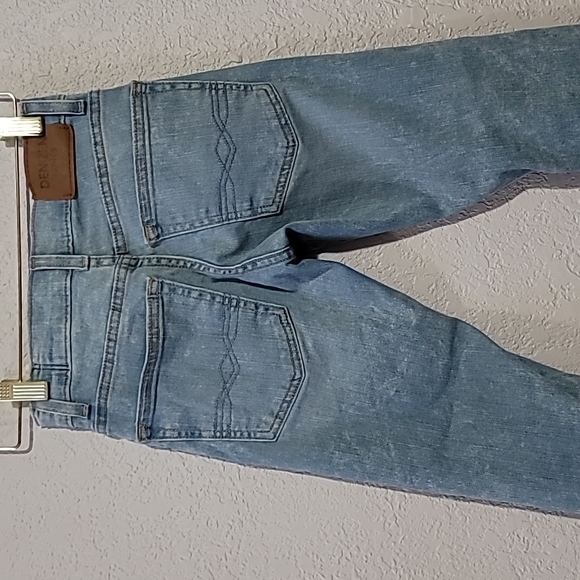 Denizen from Levi's Bottoms Denizen Levis Light Blue Distressed